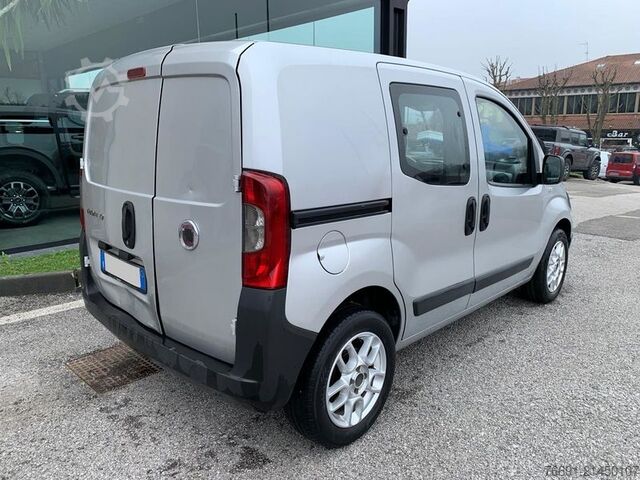Συμπαγές βαν FIAT Fiorino Combi 4 posti - Autocarro -