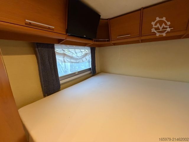 Integrovaný obytný vůz NIESMANN+BISCHOFF Flair 7100