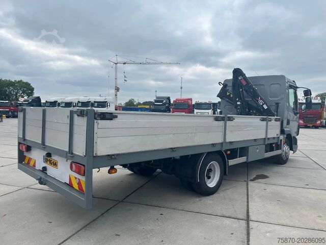 Vrachtwagen met kraan DAF LF 45 FA