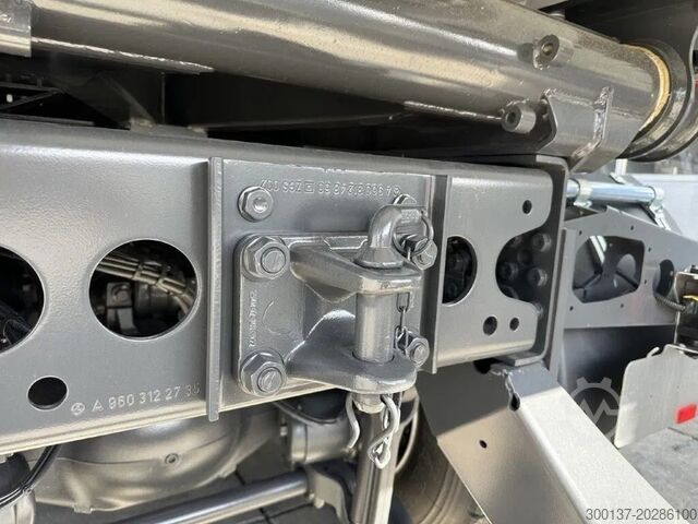 Sklápěč Mercedes-Benz Arocs 4140 K 8x4 Meiller Tipper