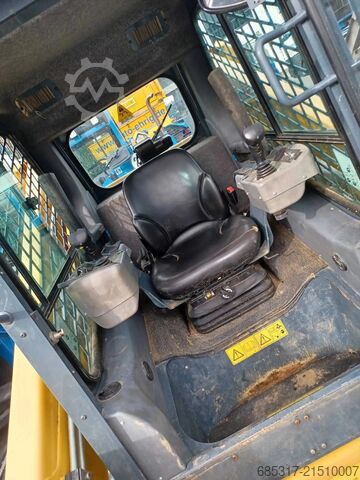 Kompakt yükleyiciler Gehl RT 175