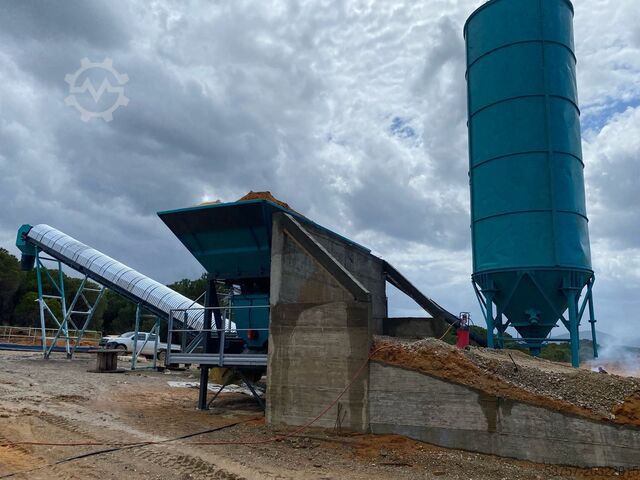 Central móvel de concreto, concreto CONSTMACH 45 M3/H Mini Mobil Concrete Mixing Plant