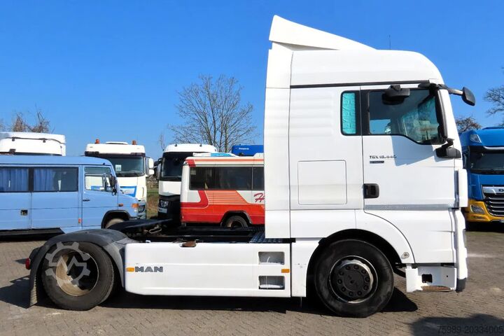 Standard-SZM MAN TGX 14.440 RETARDER, FRIGO, 2 beds