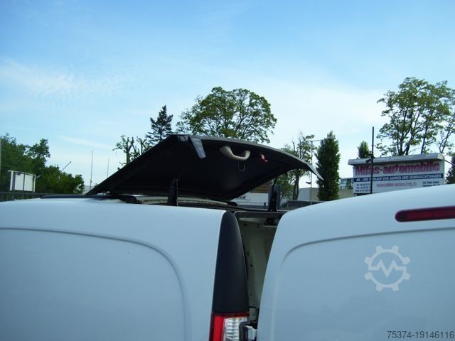 Furgonetka panelowa RENAULT Kangoo 1,5