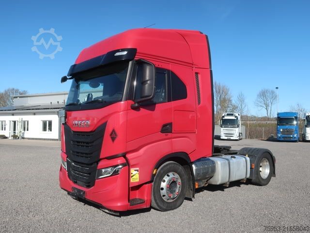 Standardowy ciągnik siodłowy Iveco S-Way AS 440 S 46 Intarder PTO