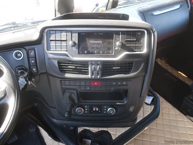 Standardowy ciągnik siodłowy Iveco S-Way AS 440 S 46 Intarder PTO