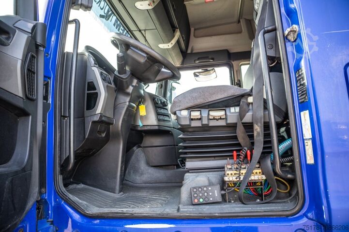 Haakarmsysteem MAN TGX 25.440 LL - HIAB 122 PRO