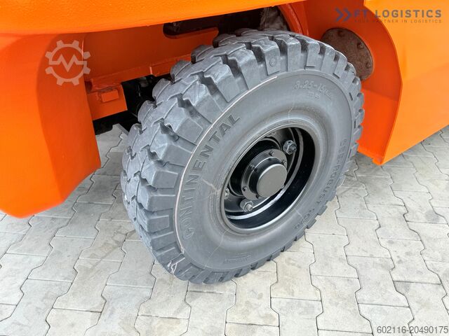 Stivuitor cu patru roți DOOSAN 70 / DUPLEX / FORK 2500MM / POSITIONER