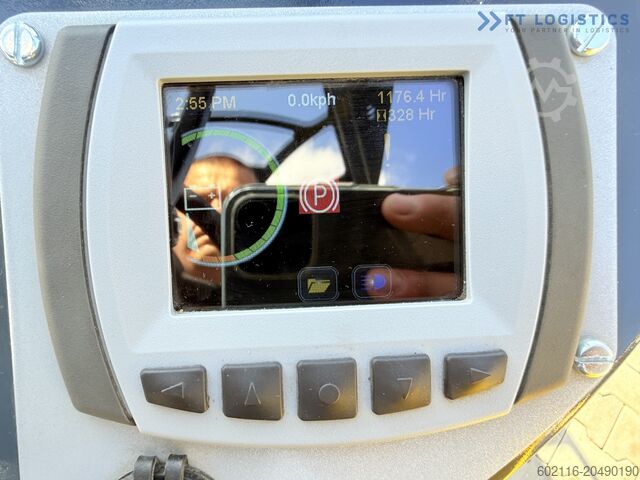 Chariot élévateur quatre roues Combilift AISLE MASTER TRIPLEX 8500 FREE LIFT TOP1