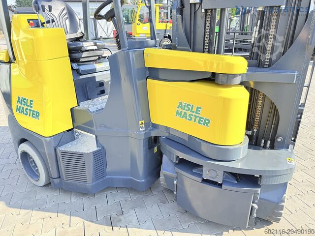 Chariot élévateur quatre roues Combilift AISLE MASTER TRIPLEX 8500 FREE LIFT TOP1