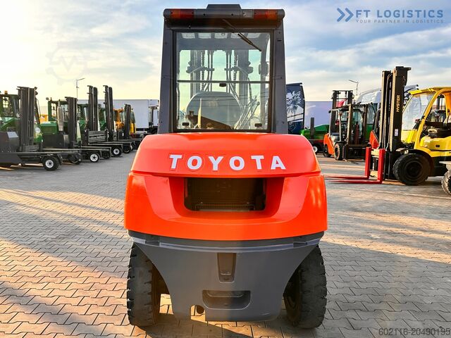 Stivuitor Toyota 42-4FD40 / DIESEL / 4500KG / DUPLEX / FO