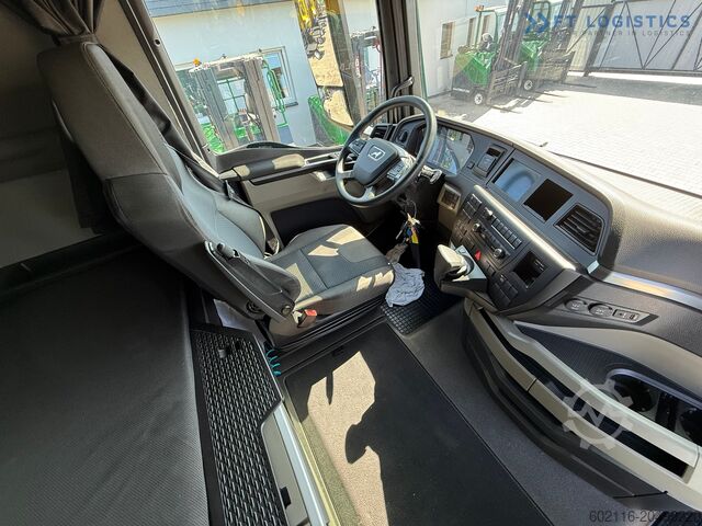 Nákladní auto s plachtou MAN 18.470 / 19 PALLETS / NEW MODEL