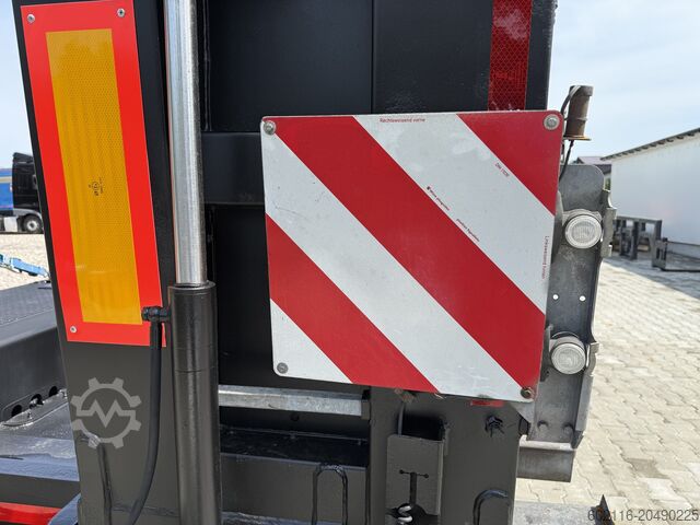 Nízkopodlažní návěs pro přepravu stavebních strojů FAYMONVILLE FAYMONVILLE STZ-6WAU – 6 AXLES – 92.2GVW