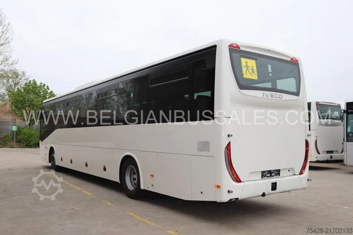 Intercitybusz Iveco Crossway 13m Pop Light / Double middle door / N...
