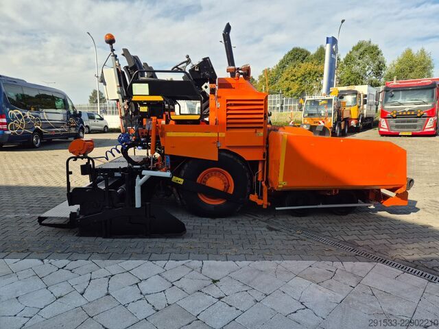 Układarka do asfaltu Caterpillar AP 300 d - Serviced!