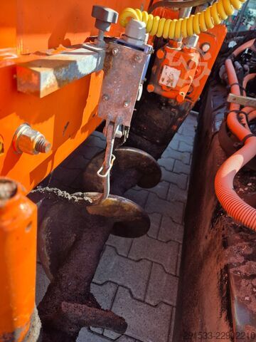 Układarka do asfaltu Caterpillar AP 300 d - Serviced!