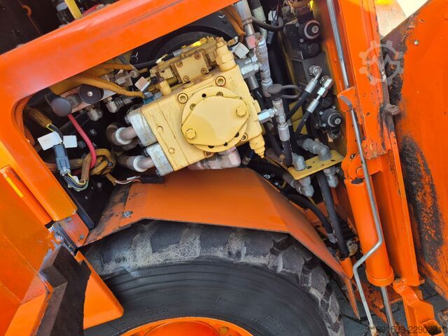 Układarka do asfaltu Caterpillar AP 300 d - Serviced!