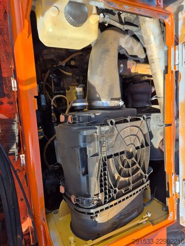 Układarka do asfaltu Caterpillar AP 300 d - Serviced!