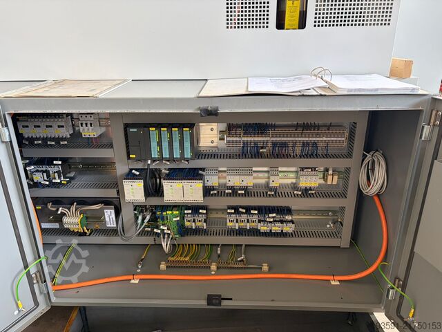 Ciklusszabályozott eszterga Gildemeister NEF 320