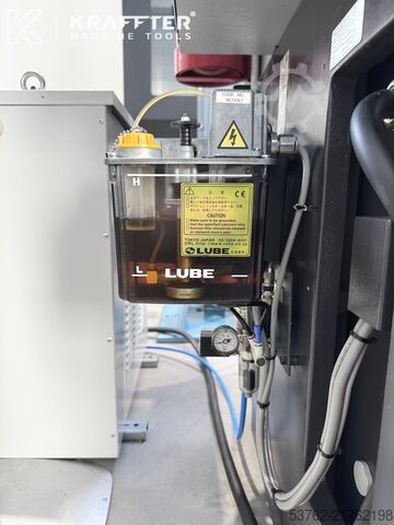 Tour CNC à poupée mobile TSUGAMI B0206E-II