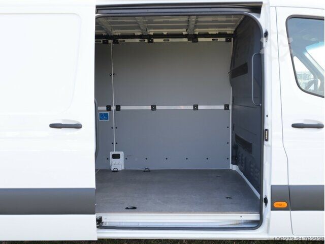 Varevogn Mercedes-Benz Sprinter315 KA,L2H1,MBUX,Klima,Tempomat