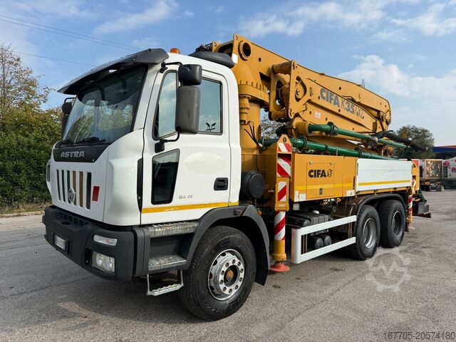 Automatische betonpomp Astra HD8 64.41-80