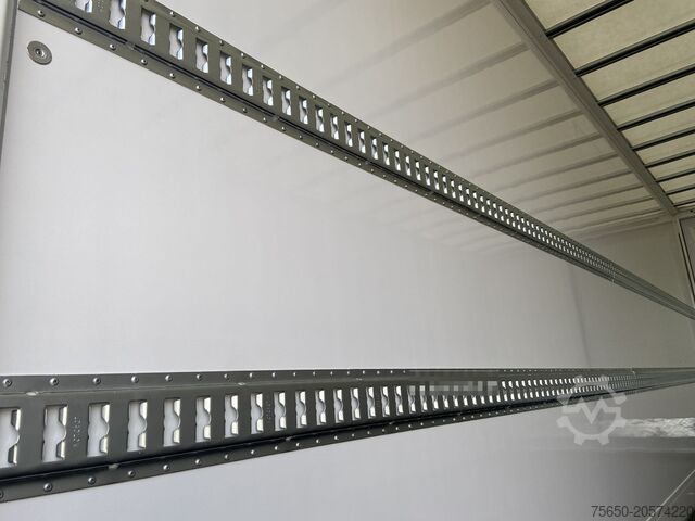 Koffer aanhanger Möslein TKO 105 D 7m weiß  Tandem- Koffer, Durchladbar, -- Neufahrzeug --