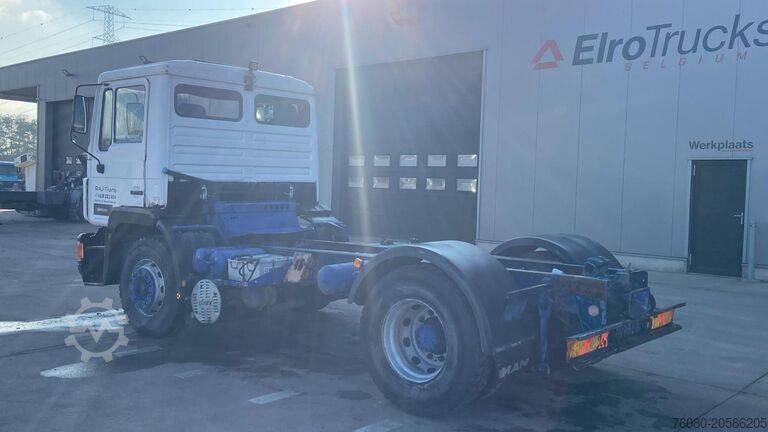 Șasiu cu cabină MAN 19.342 (BOITE MANUELLE / MANUAL GEARBOX)