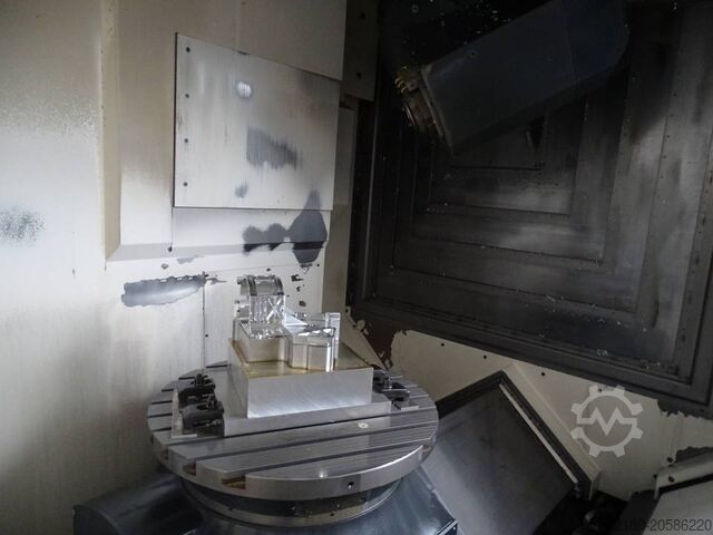 Univerzální obráběcí centrum Deckel Maho DMU 60P duoblock