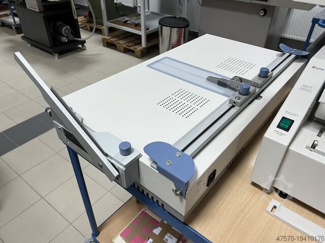 Mesa de montaje de tapas duras Fastbind Casematic H32 PRO Hard Cover Mounting Table