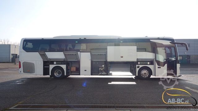 Autokar MERCEDES-BENZ Tourismo RHD, 55 Sitze, Euro 6