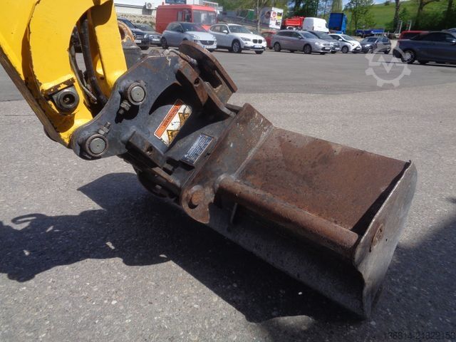 Minigraafmachine KOMATSU PC16R Powertilt + GL