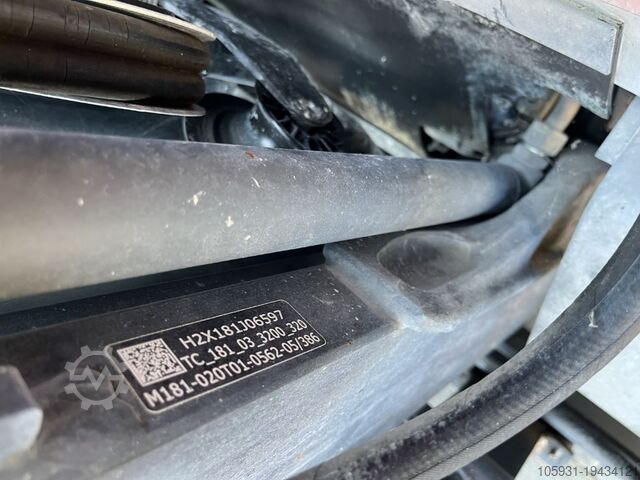 Stivuitor electric cu 4 roți Linde E20PHL-02