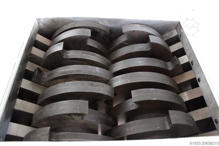 Dubbelassige shredder Genox M400