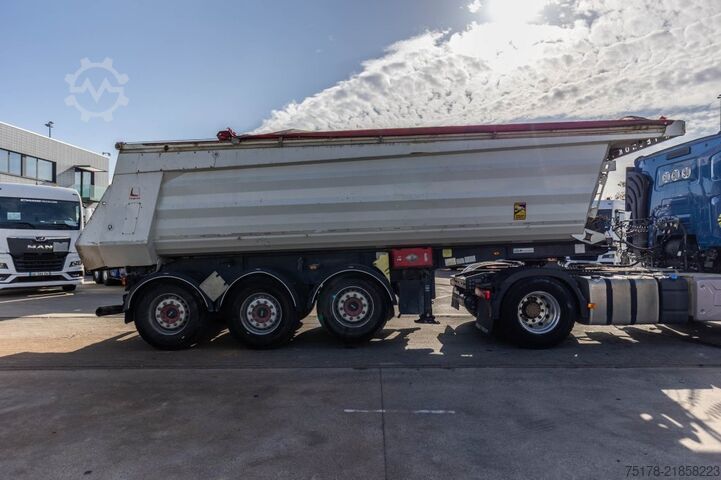 Benne TECNOKAR HARDOX 26m3+BACHE
