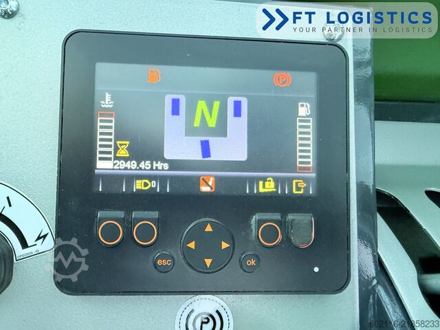 Carrello elevatore a 4 direzioni Combilift C4000 DIESEL DUPLEX 4100 FORK POSITIONER