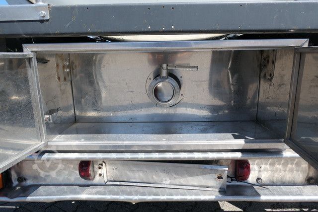Cisternový návěs MENCI SA 105, Lebensmittel, 32m³, Luft-Lift