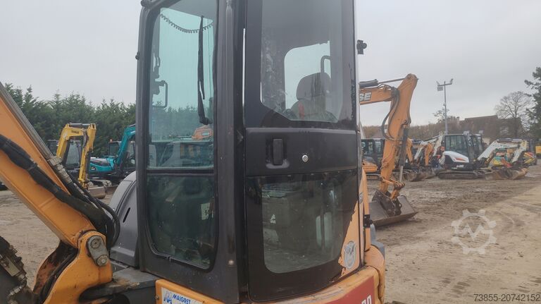 Minirypadlo < 7t Case CX50B with 3 excavator buckets