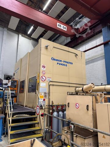 Máquina CNC de rectificado de engranajes GLEASON - PFAUTER P 2400 G