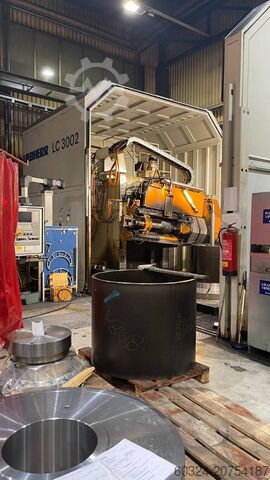 CNC gear hobbing machine LIEBHERR LC 3002