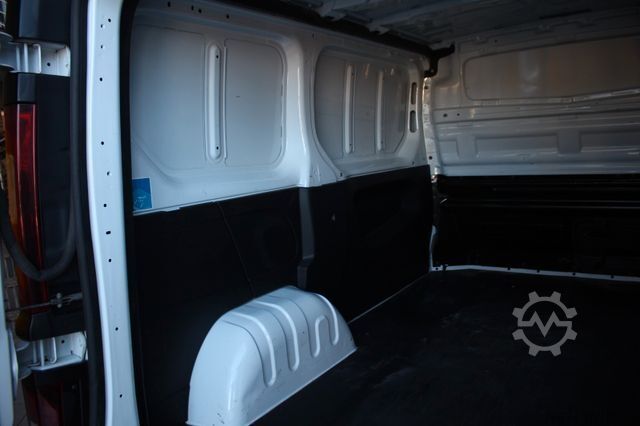 Dobozos furgon OPEL Vivaro B Kasten L1H1  Allwetter PDC Bluetooth