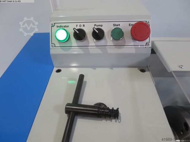 Torno de centro y torno de husillo de avance HBM 330 x 600