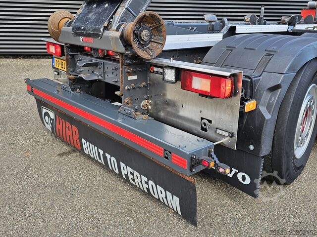 Hook arm system Volvo FM 420 8x2 / HIAB HOOKLIFT + 30 t/m CRANE - KRAN