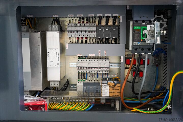 Spuitgietmachine FERROMATIK MILACRON eQ-280 - 2290