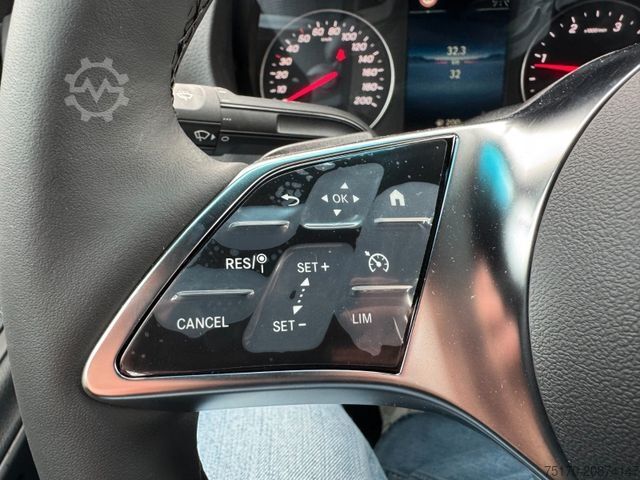 Furgoneta de caja alta MERCEDES-BENZ Sprinter 319 CDI 4325 Klima Kamera LED