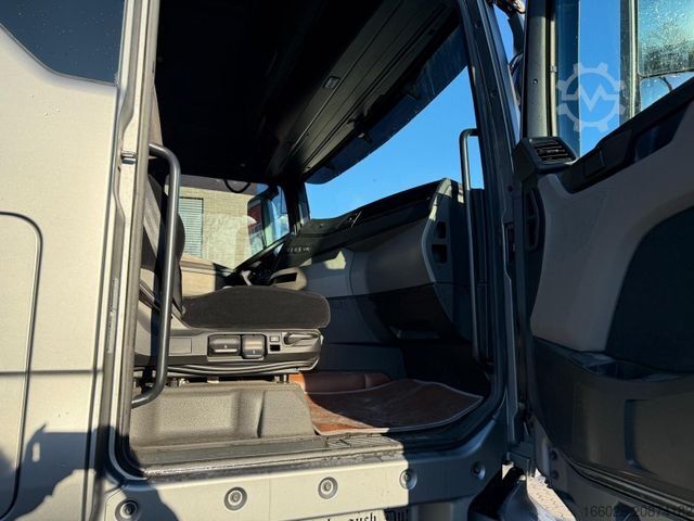 Standard tractor unit MAN TGX 18.510 Top Ausstattung Schubboden Hydraulik