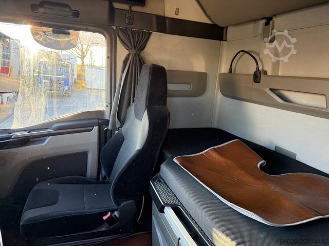 Standard tractor unit MAN TGX 18.510 Top Ausstattung Schubboden Hydraulik