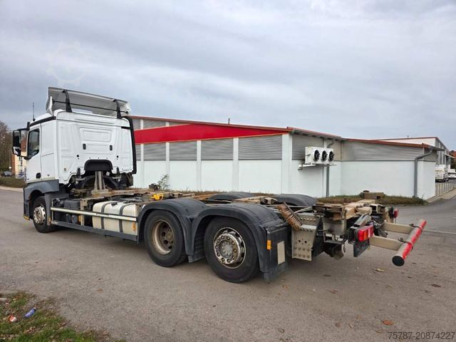Wechselfahrgestell LKW MERCEDES-BENZ 2545 BDF, Multiwechsler,neue Injektoren+ Ölpumpe