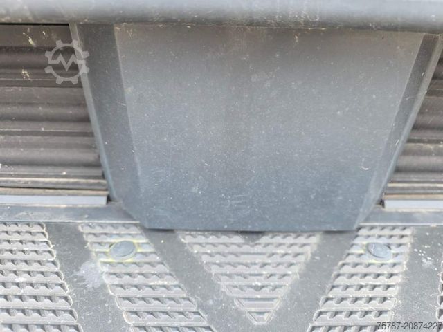 Wechselfahrgestell LKW MERCEDES-BENZ 2545 BDF, Multiwechsler,neue Injektoren+ Ölpumpe