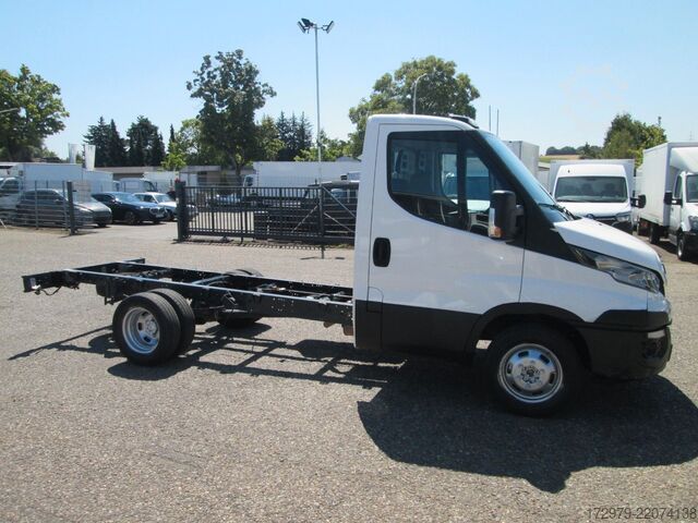 Furgonalváz IVECO 35 C13*Fahrgestell*